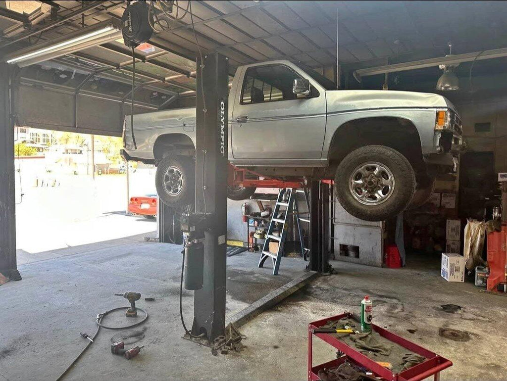 Olympic 2PBP-10 10,000 lb 2-Post Base Plate Car Lift – Hydraulic Vehicle Lift, Asymmetric Arms, 10-Year Warranty