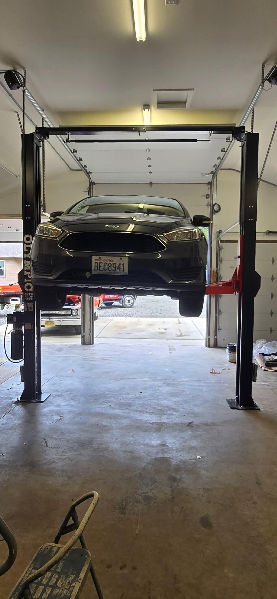 Olympic 2PCF-9 9,000 lb 2-Post Clear Floor Car Lift – Symmetric Arms, 2-Stage Adapters, 10-Year Warranty