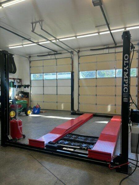 Olympic 4PXL-10B Bad Boy XL Portable 10,000 lb 4-Post Car Lift with Built-In 6,500 lb Scissor Jacks