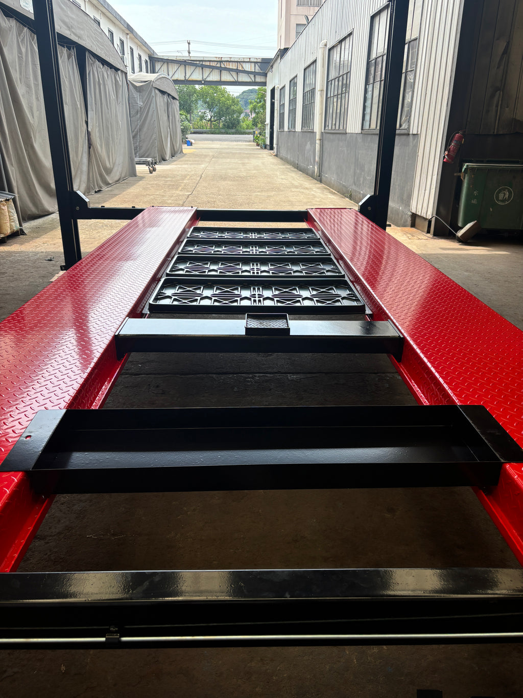 Model: HDMBL-10 "The Skipper" Gold Series Boat & Trailer Storage Lift / Portable / Extra Wide / Adjustable Width Runway / Sliding Hitch Wheel Rest / 10-Year Warranty / 84″ Storage Space / 125″ Between Posts / 195″ Platform Length