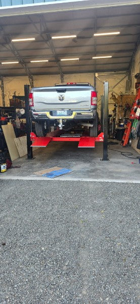 Model: 4PML-8A / 8,000 lb. Gold Series Portable Vehicle Storage Lift / Caster Arms / Drip Trays / Tool Tray / 10-Year Warranty / 108″ W X 198″ L